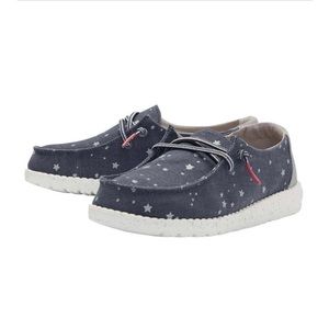 NWT Hey Dude Wendy Navy Cat Eye Girls Slip On Lace Up Loafers Stars Size Kids 13